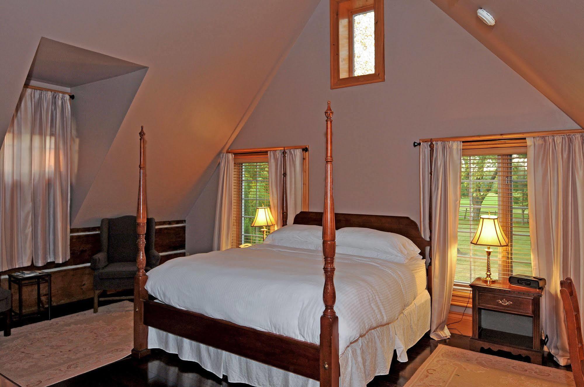 Eganridge Resort, Golf Club & Spa Bobcaygeon Exterior foto